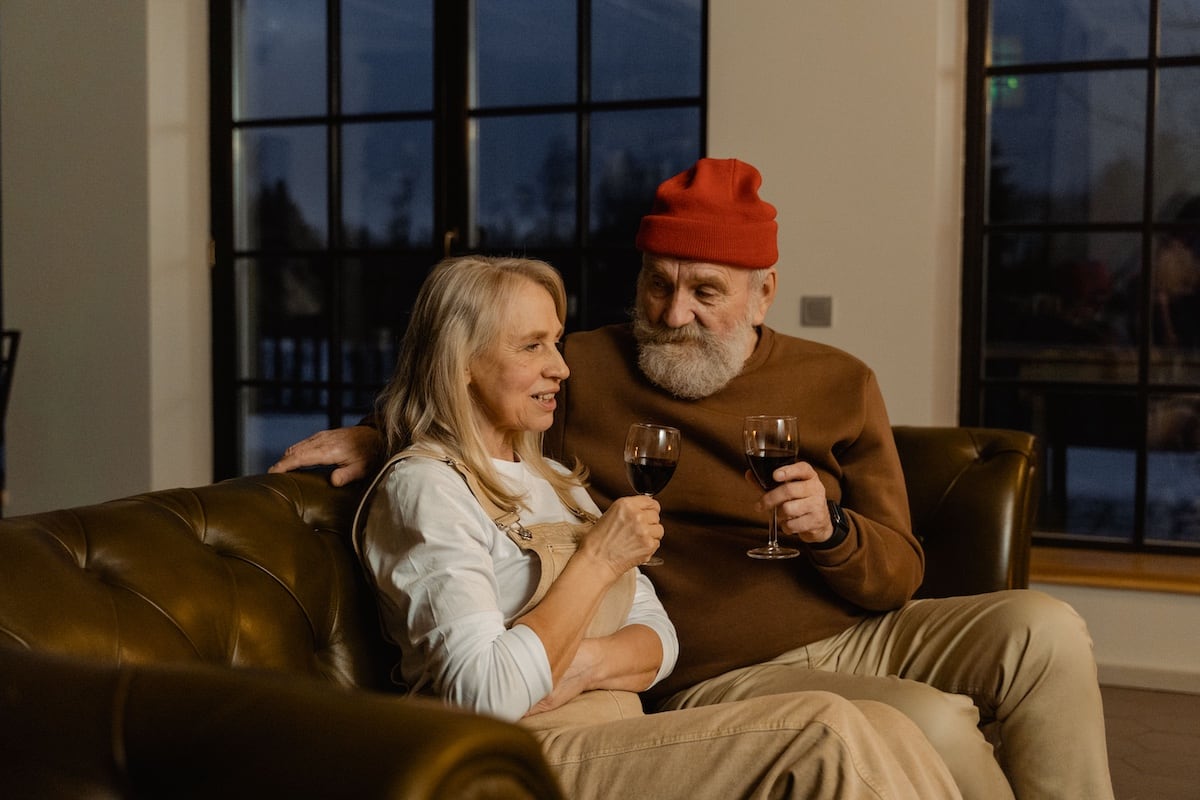 Retired couple representing the long-term payoff of a workplace 401(k) match